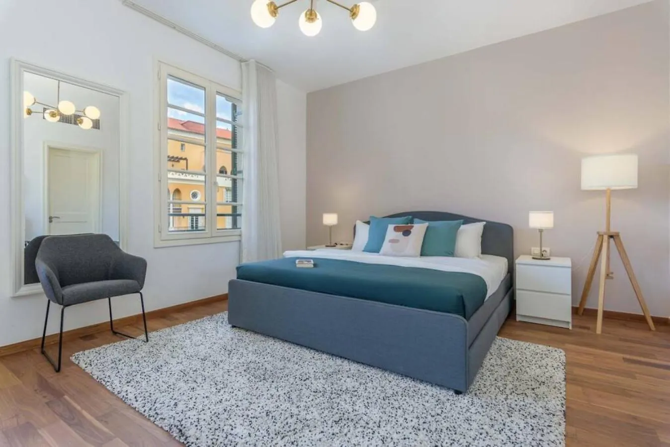 شقة Mundo - Exquisite 2-Br W Balcony At Saifi Village بيروت