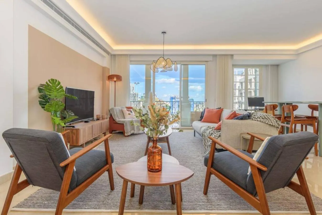 Mundo - Exquisite 2-Br W Balcony At Saifi Village بيروت شقة